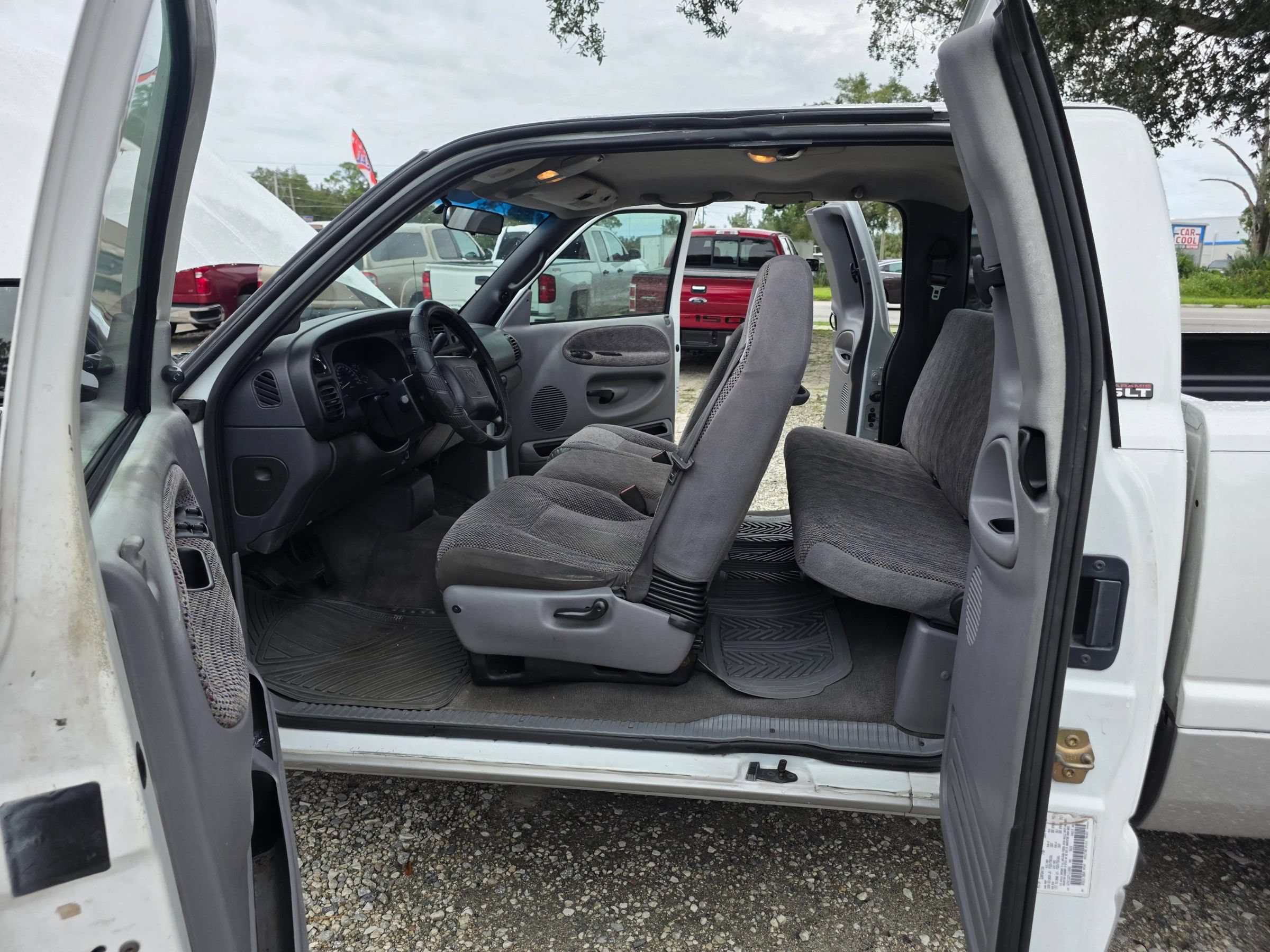Used 2000 Dodge Ram 1500 Truck 2WD Quad Cab image 10