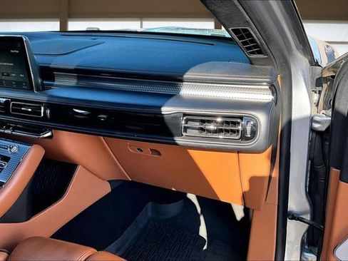 Used 2020 Lincoln Aviator Black Label image 17
