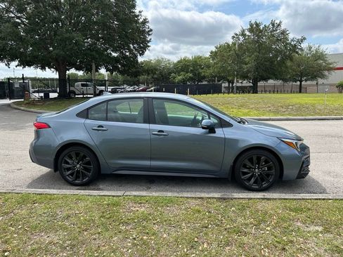 Used 2025 Toyota Corolla SE image 6