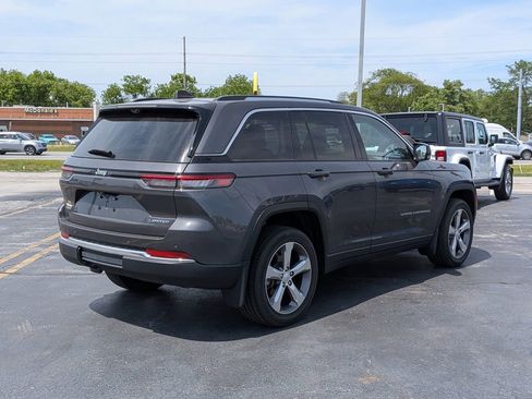 Used 2022 Jeep Grand Cherokee Limited w/ Luxury Tech Group II AWD/4WD image 7
