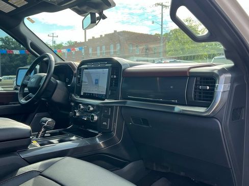 Used 2023 Ford F150 Lariat AWD/4WD image 22