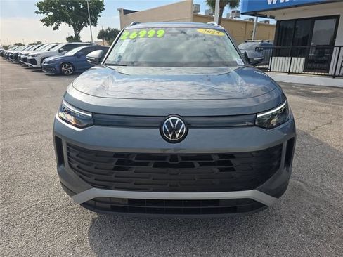 Used 2025 Volkswagen Tiguan S FWD image 2