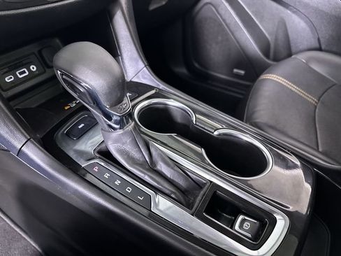 Used 2022 Chevrolet Equinox Premier AWD/4WD image 16