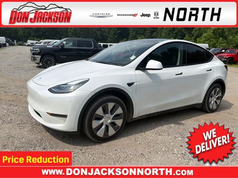 Used 2023 Tesla Model Y AWD image 1