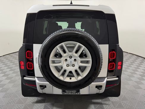 Used 2024 Land Rover Defender 110 S AWD/4WD image 12