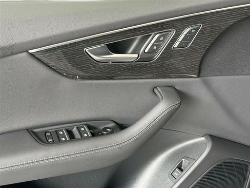 Certified 2026 Audi Q8 Premium Plus w/ Premium Plus Package AWD/4WD image 18