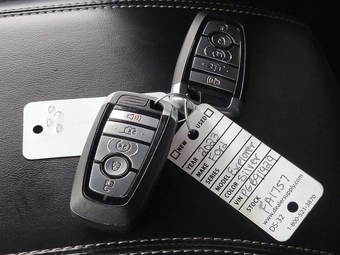 Used 2023 Ford Explorer XLT w/ Equipment Group 202A image 28