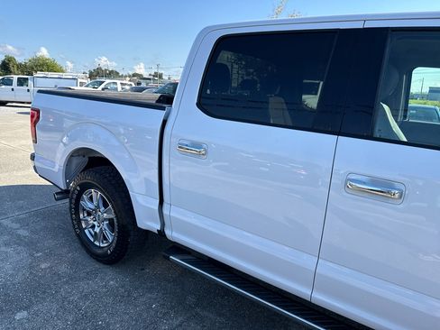 Used 2017 Ford F150 XLT w/ Equipment Group 301A Mid image 9