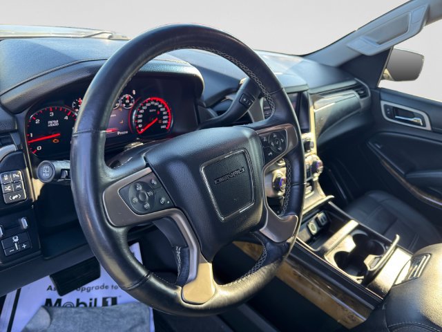 Used 2016 GMC Yukon Denali RWD image 13