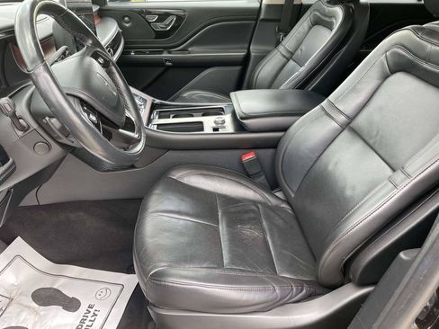 Used 2022 Lincoln Aviator Reserve w/ Equipment Group 201A AWD/4WD image 13