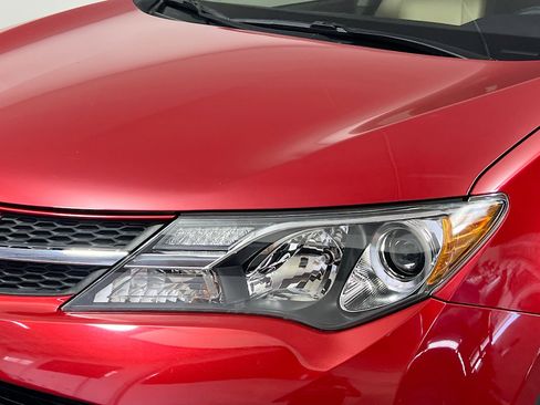 Used 2015 Toyota RAV4 Limited w/ Outdoor Package image 11