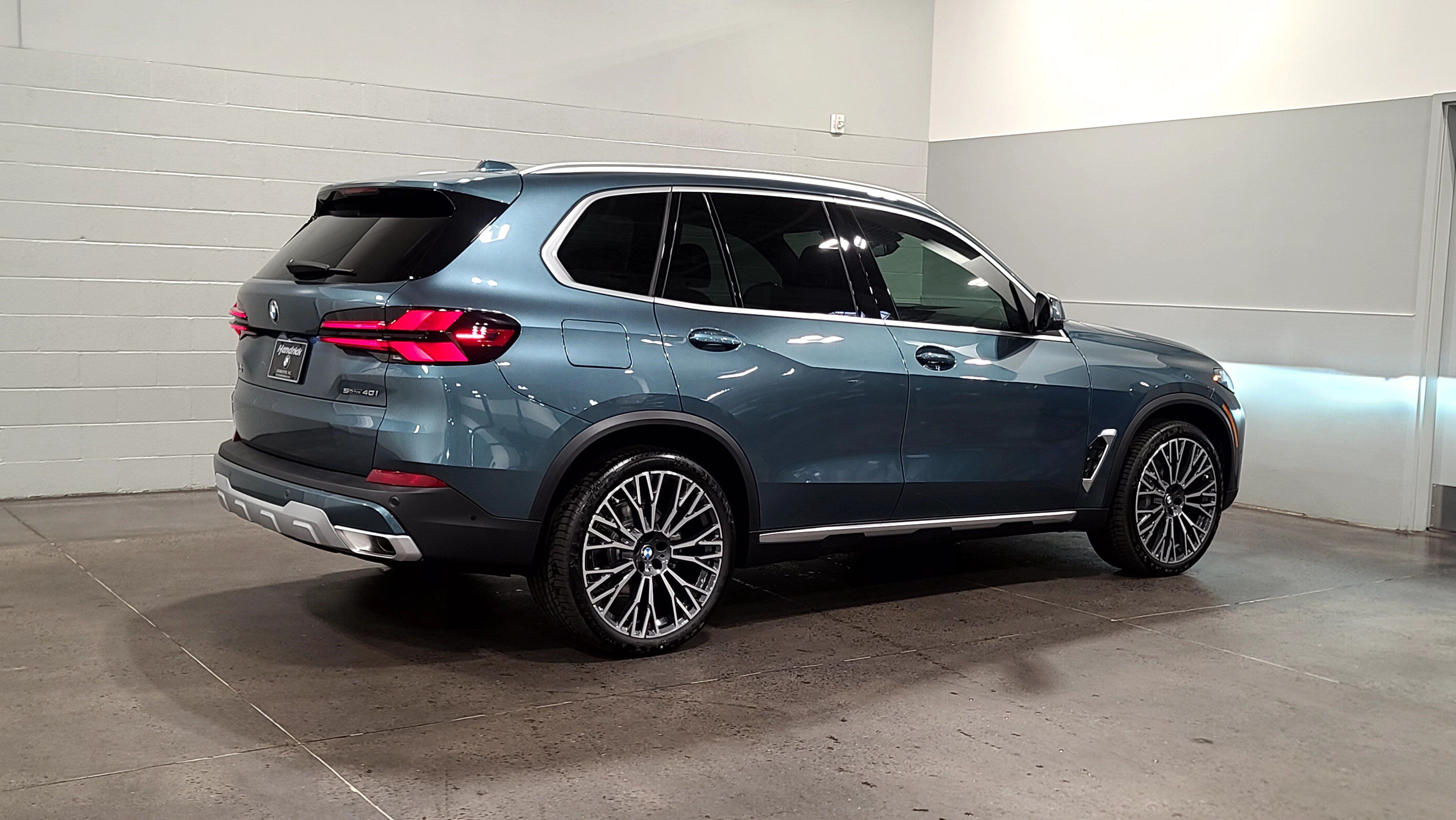 Used 2026 BMW X5 sDrive40i w/ Premium Package RWD image 8