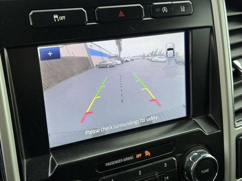 Used 2020 Ford F150 Lariat image 24