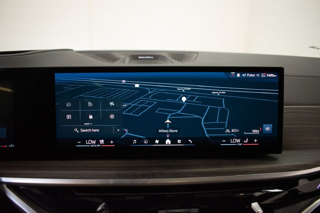Used 2026 BMW X7 M60i AWD/4WD image 14