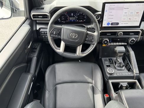 Used 2025 Toyota 4Runner Limited image 15