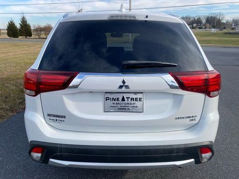 Used 2018 Mitsubishi Outlander SEL image 5