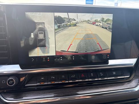 Used 2024 Chevrolet Silverado 1500 LTZ w/ Technology Package AWD/4WD image 10