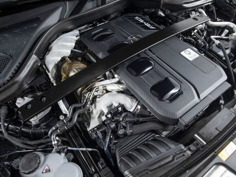 Used 2024 Mercedes-Benz GLC 43 AMG 4MATIC image 47