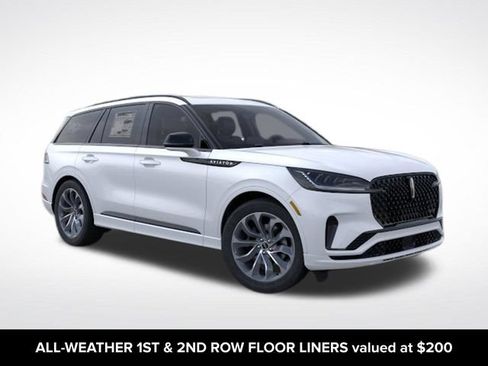 Used 2026 Lincoln Aviator AWD image 9