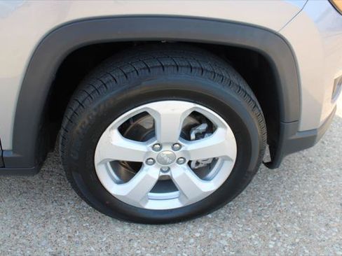 Certified 2020 Jeep Compass Latitude w/ Safety & Security Group FWD image 15