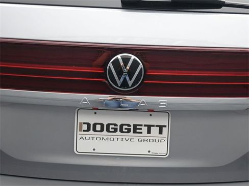 New 2026 Volkswagen Atlas SE image 14