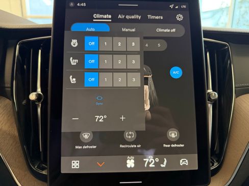 New 2026 Volvo XC60 T8 Ultra w/ Protection Package Premier image 17