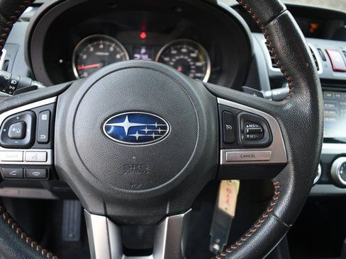 Used 2017 Subaru Crosstrek 2.0i Premium AWD/4WD image 30
