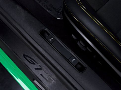 Used 2022 Porsche 911 GT3 image 41