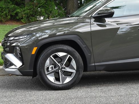 Used 2025 Hyundai Tucson SEL FWD image 28