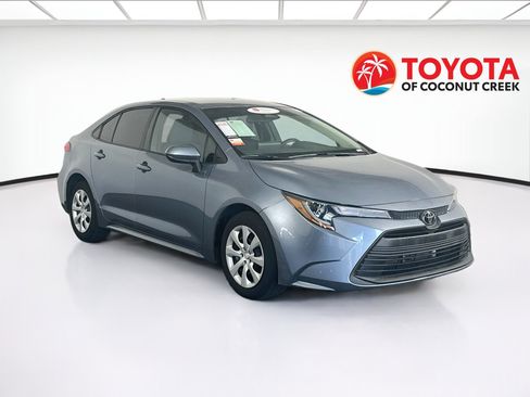 Used 2024 Toyota Corolla LE FWD image 1