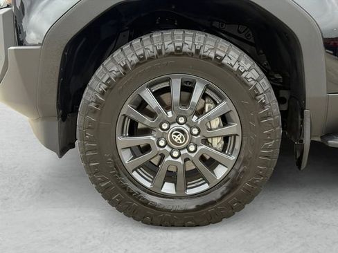 Used 2024 Toyota Land Cruiser image 23