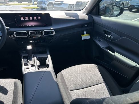 New 2026 Nissan Sentra SV w/ SV Convenience Package FWD image 12