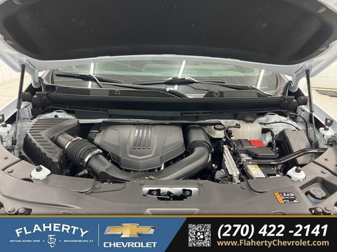 Used 2026 Chevrolet Traverse RS w/ LPO, Floor Liner Package AWD/4WD image 15