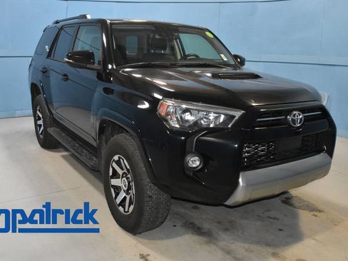 Used 2024 Toyota 4Runner TRD Off-Road Premium AWD/4WD image 1