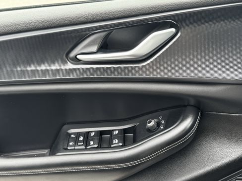 Used 2023 Jeep Grand Cherokee L Altitude image 27