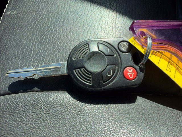 Used 2010 Ford Fusion Hybrid FWD image 31