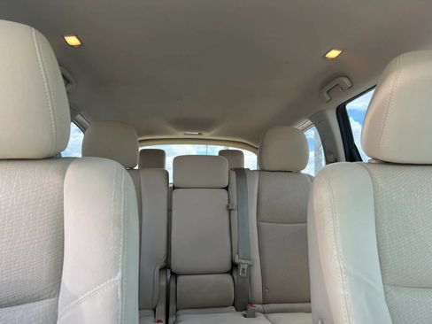 Used 2014 Nissan Pathfinder S FWD image 19
