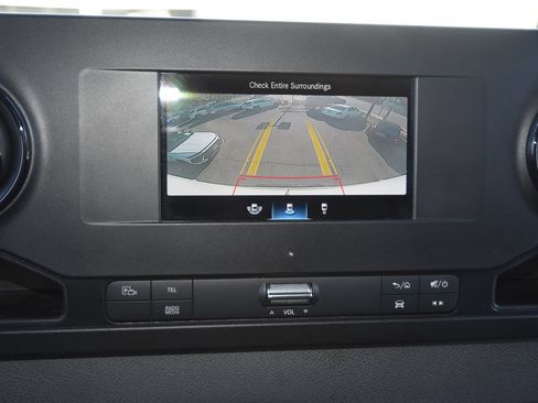 Used 2024 Mercedes-Benz Sprinter 3500 w/ Acoustic Package image 25