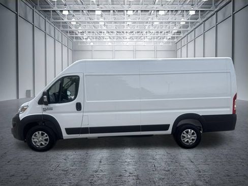 Used 2025 RAM ProMaster 3500 w/ Quick Order Package 24G SLT FWD image 2