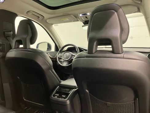 Used 2017 Volvo XC90 T6 Momentum w/ Vision Package image 51