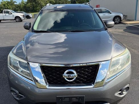 Used 2016 Nissan Pathfinder S FWD image 2