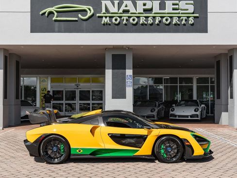 Used 2019 McLaren Senna image 22