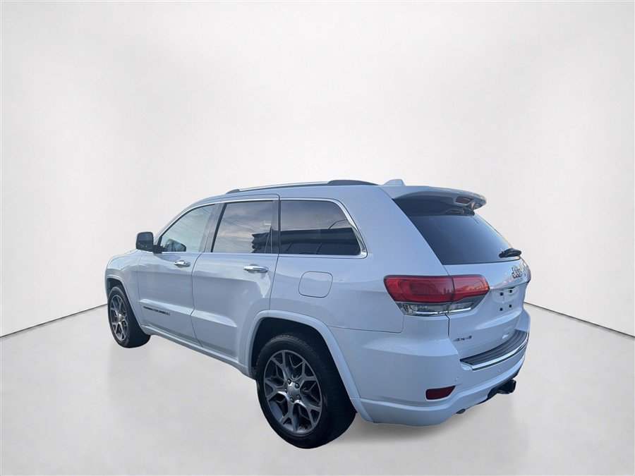 Used 2019 Jeep Grand Cherokee Overland AWD/4WD image 10