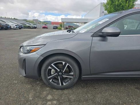 Used 2024 Nissan Sentra SV FWD image 6