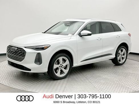 Used 2025 Audi Q5 Premium Plus w/ Premium Plus AWD/4WD image 1