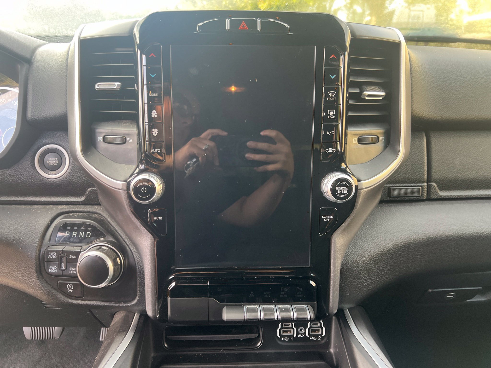 Used 2023 RAM 1500 Big Horn AWD/4WD image 16