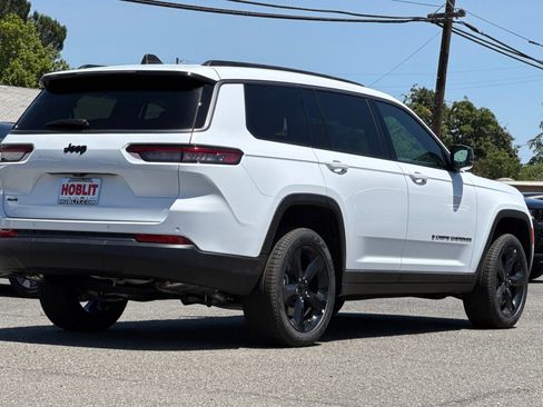 New 2026 Jeep Grand Cherokee L Limited AWD/4WD image 3