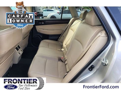 Used 2019 Subaru Outback 2.5i Limited w/ Popular Package #2 image 12