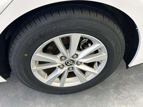 Used 2025 Toyota Camry LE FWD image 8