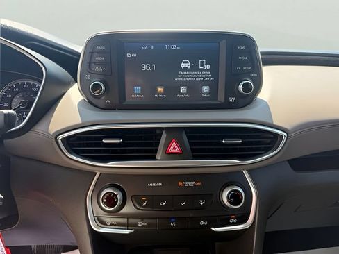Used 2020 Hyundai Santa Fe SE FWD image 13